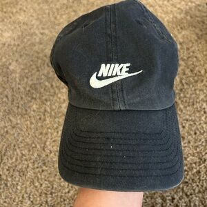 Men’s Nike hat